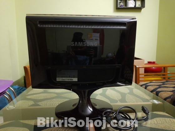 Samsung SyncMaster T190 75hz 2ms flat 19